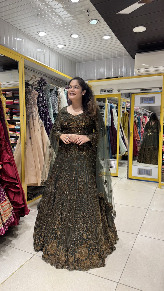 Shop Primary Image Shop Primary Image