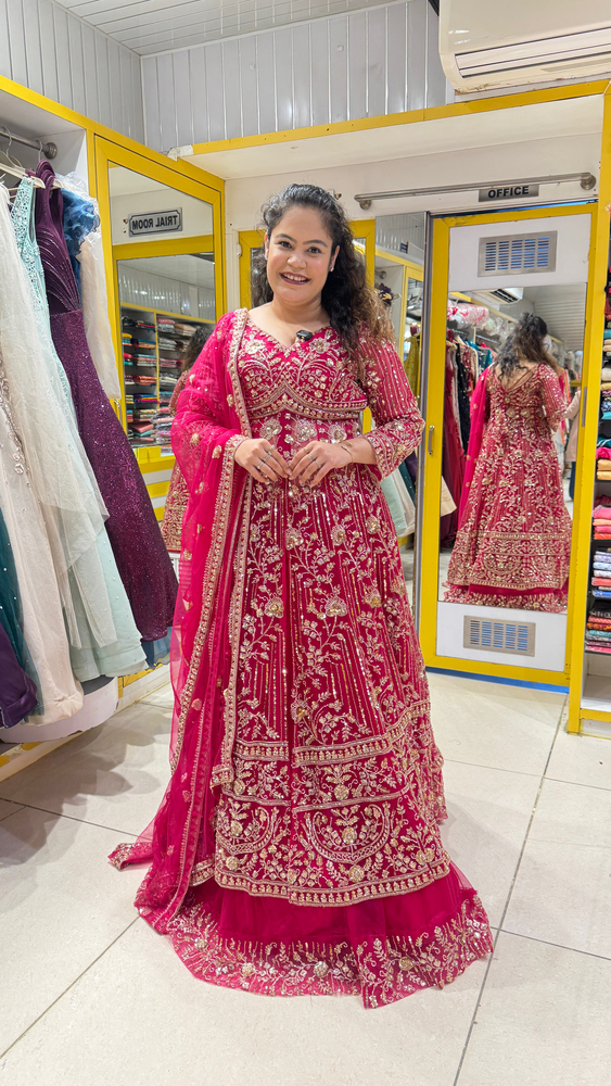 Shop Primary Image Shop Primary Image