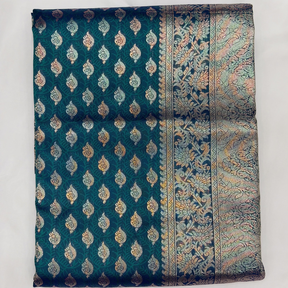 Bottle Green Silk Saree - Image 3